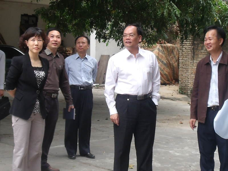 林少明书记一行到县委党校作工作调研