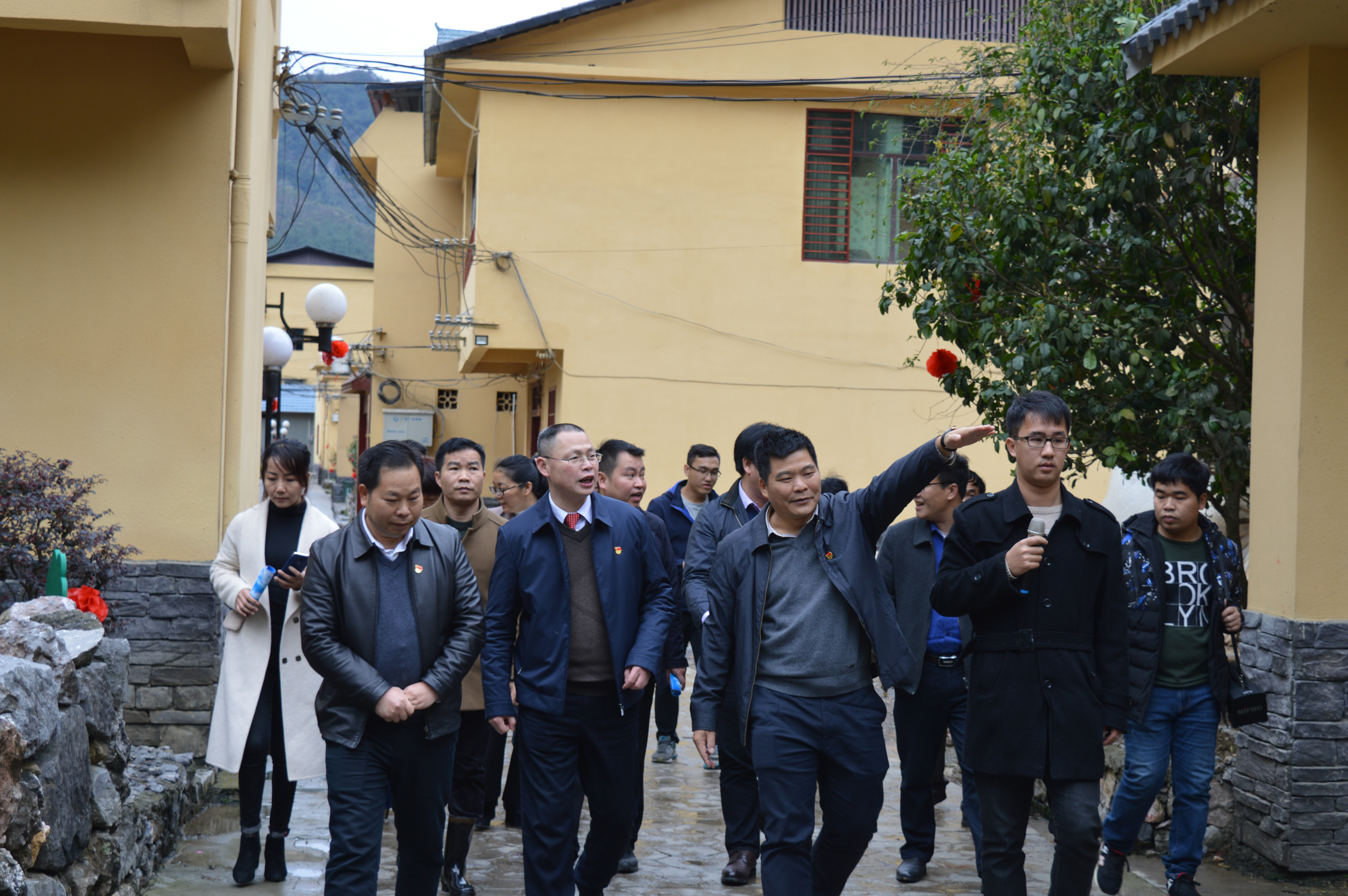 长安县乡镇经济总量排名_经济图片(3)