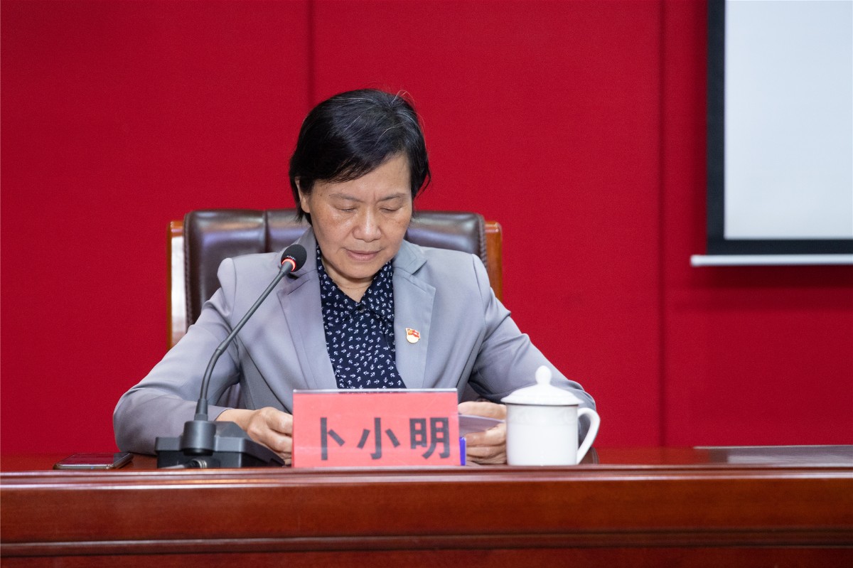 书记柯俊,湛江市女企业家协会副会长李小兰,遂溪县女企业家协会会长彭