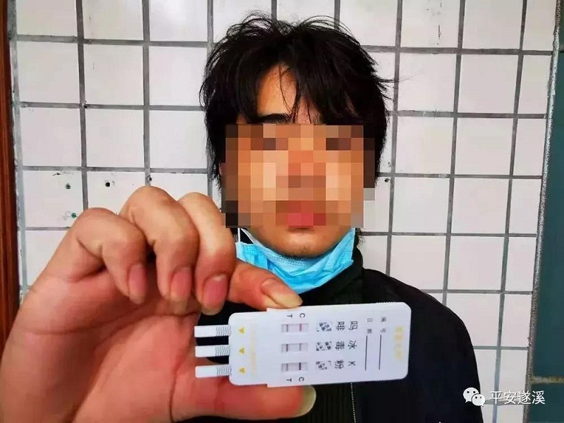 （民警当天将张某坚抓获归案）.jpg