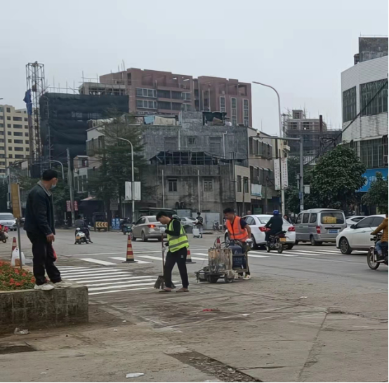 洋青镇：统筹推进狠抓交通工作、多措并举助力道路安全965.png