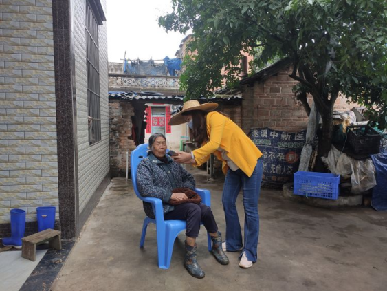 洋青镇：疫苗接种再发力 乡村振兴两不误461.png