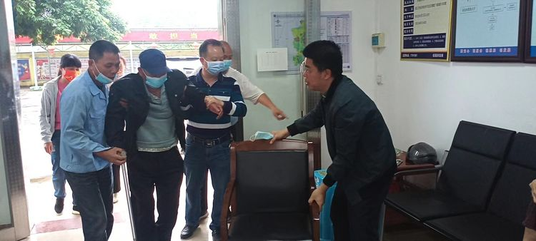 洋青镇：疫苗接种再发力 乡村振兴两不误712.png