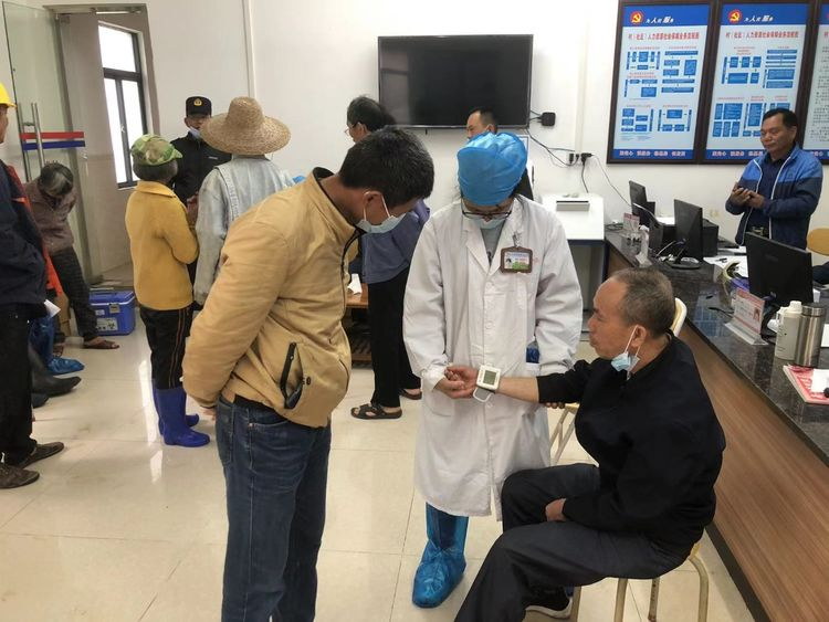 洋青镇：疫苗接种再发力 乡村振兴两不误774.png