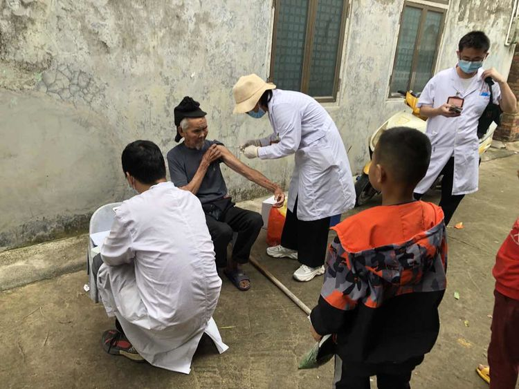 洋青镇：疫苗接种再发力 乡村振兴两不误782.png