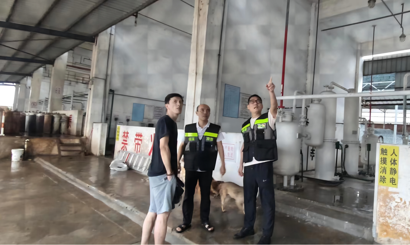 强化责任担当 县应急管理局“三项措施”扎实做好危险化学品领域防御台风安全工作2.png
