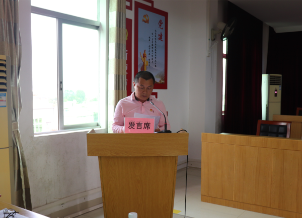 东村村委会主任发言.jpg