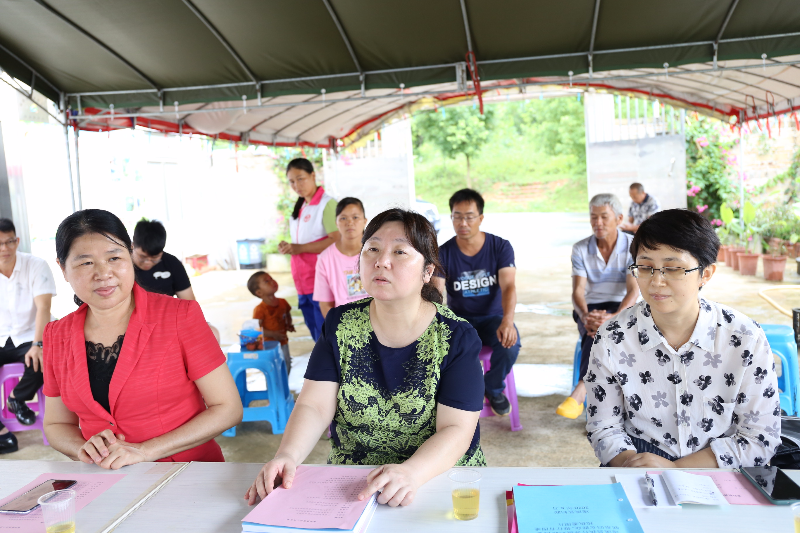 8省妇联组织联络部部长张穗文作工作部署.JPG