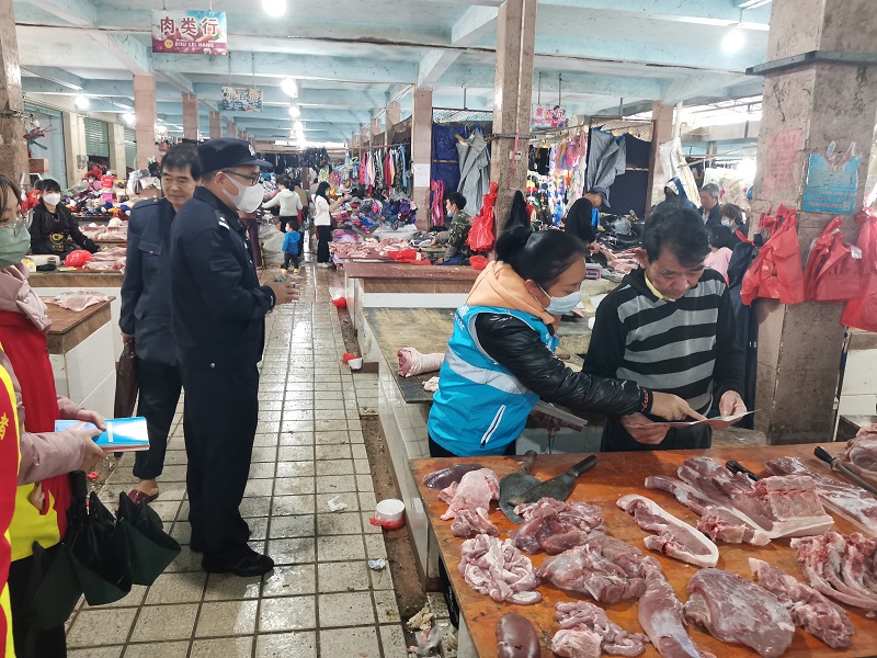 6 禁毒社工讲解禁毒知识.jpg