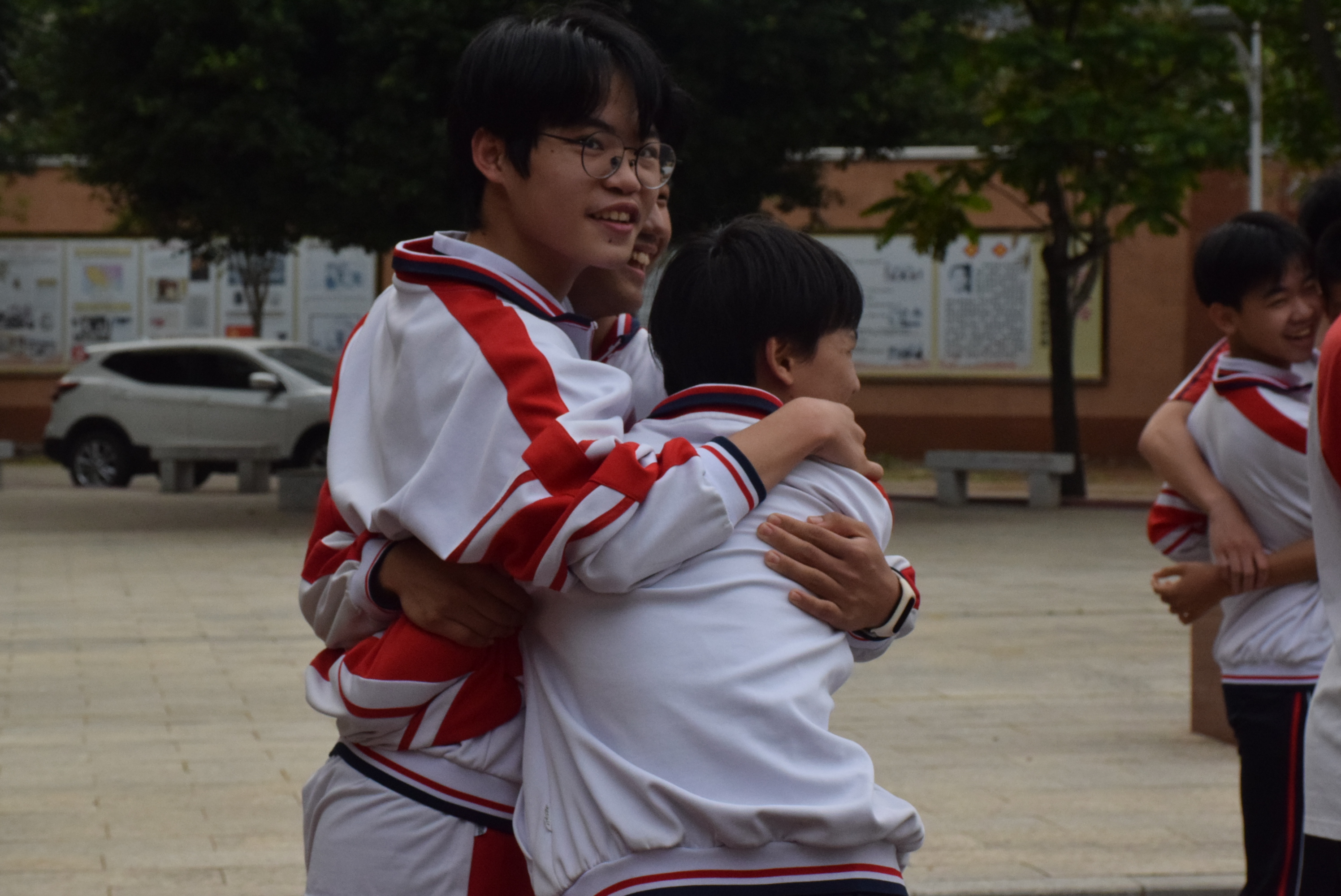 一呼百应2.JPG
