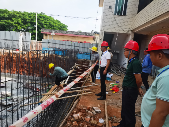 建新镇人大：视察安全饮水提升工程建设