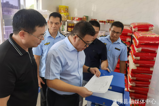 刘剑率队开展食品安全检查和乡村振兴示范创建工作调研