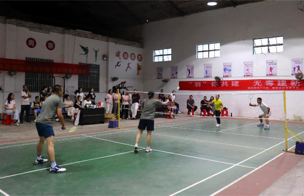 【图：比赛现场照片1】.JPG