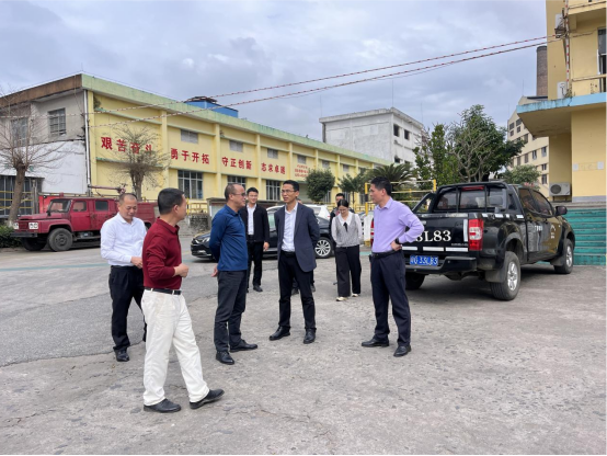 县委副书记、县人大常委会党组书记、主任候选人沈东宇率队到城月镇开展暖企服务巡河巡林、基层接访、督导典型镇村建设和“平安夜访”活动
