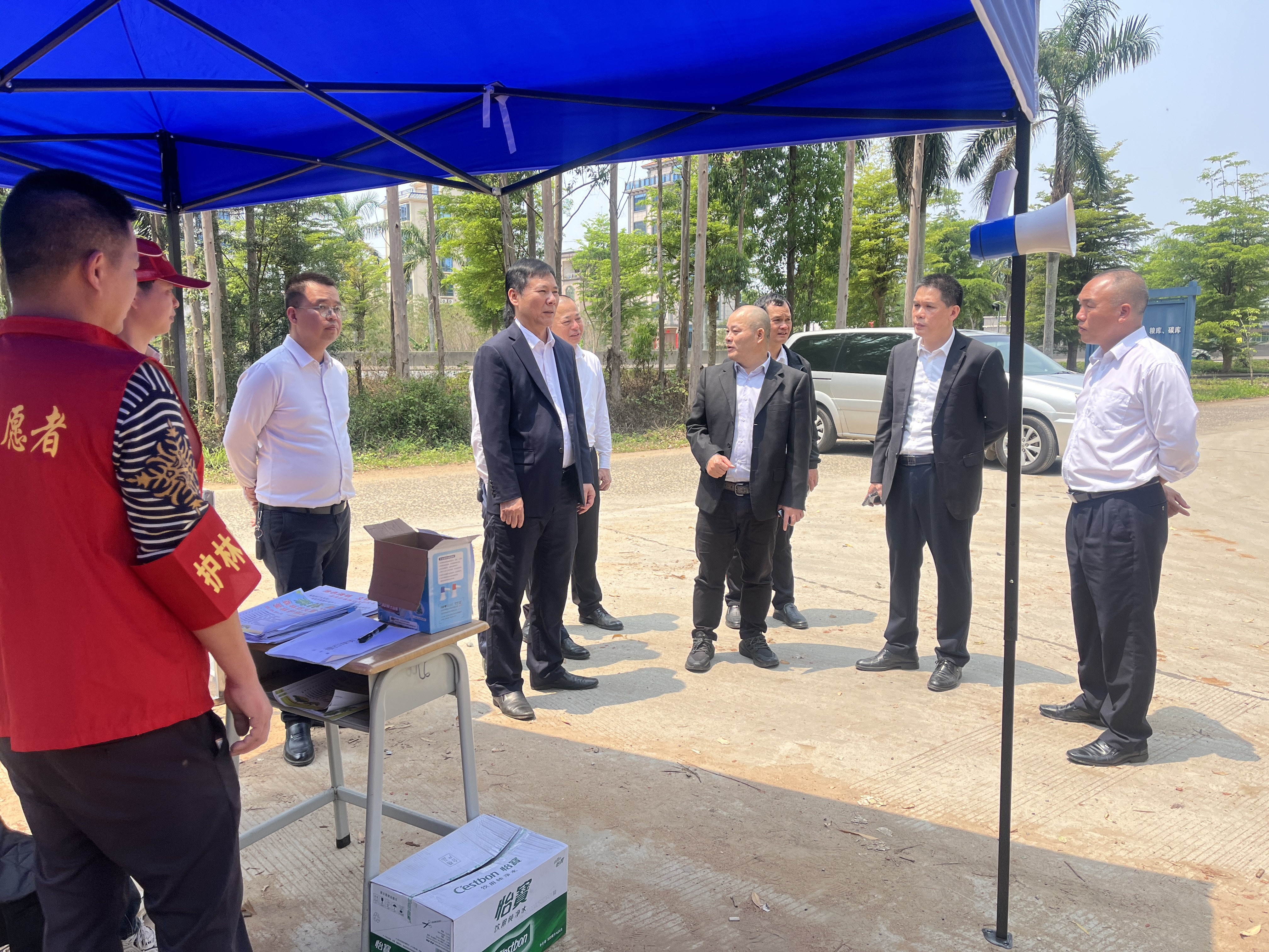 遂溪县人大常委会副主任朱力率队到城月镇开展清明节前安全生产检查工作
