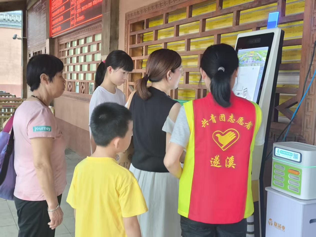 端午志愿暖人心，遂溪青年志愿者在行动！