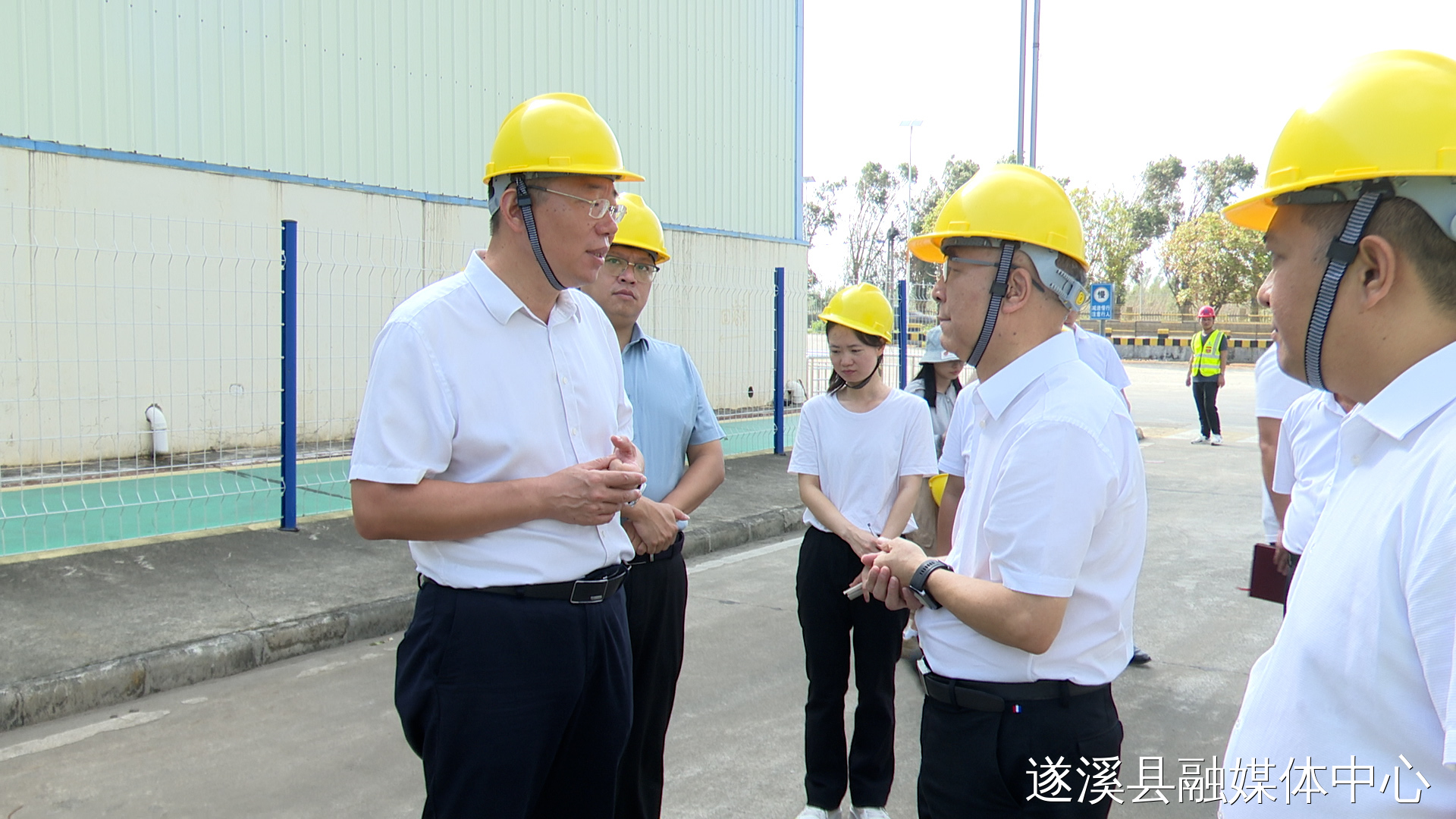 张洋率队开展“亲商助企”暖企服务活动