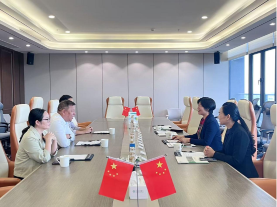 遂溪妇联到广东五洲药业有限公司开展走访答谢活动