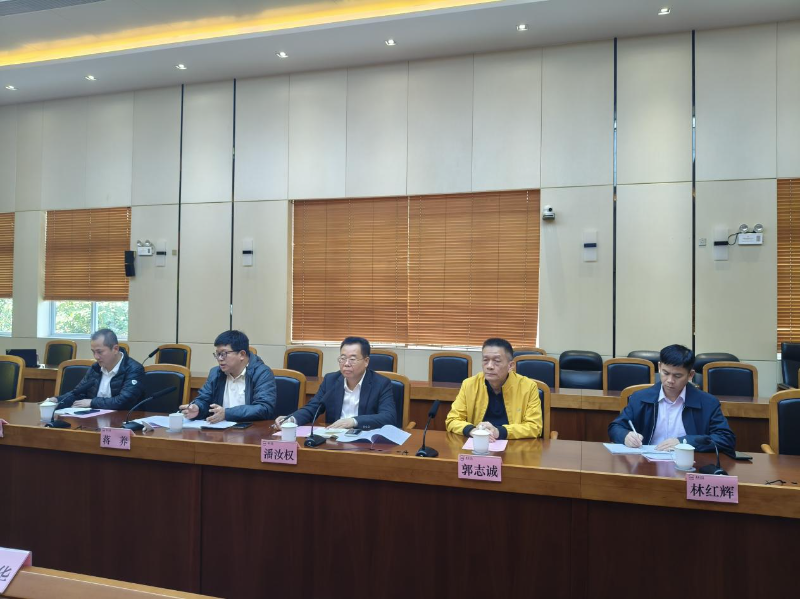 遂溪县政协主席潘汝权率队赴广州开展交流活动