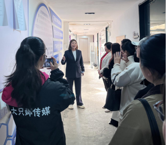 4【强国复兴有我  创建助力“百千万”】遂溪县开展妇女创业就业学习调研活动839.png