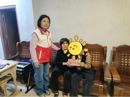 把爱带回家丨遂溪县妇联开展孤独症儿童家庭春节慰问活动288.png