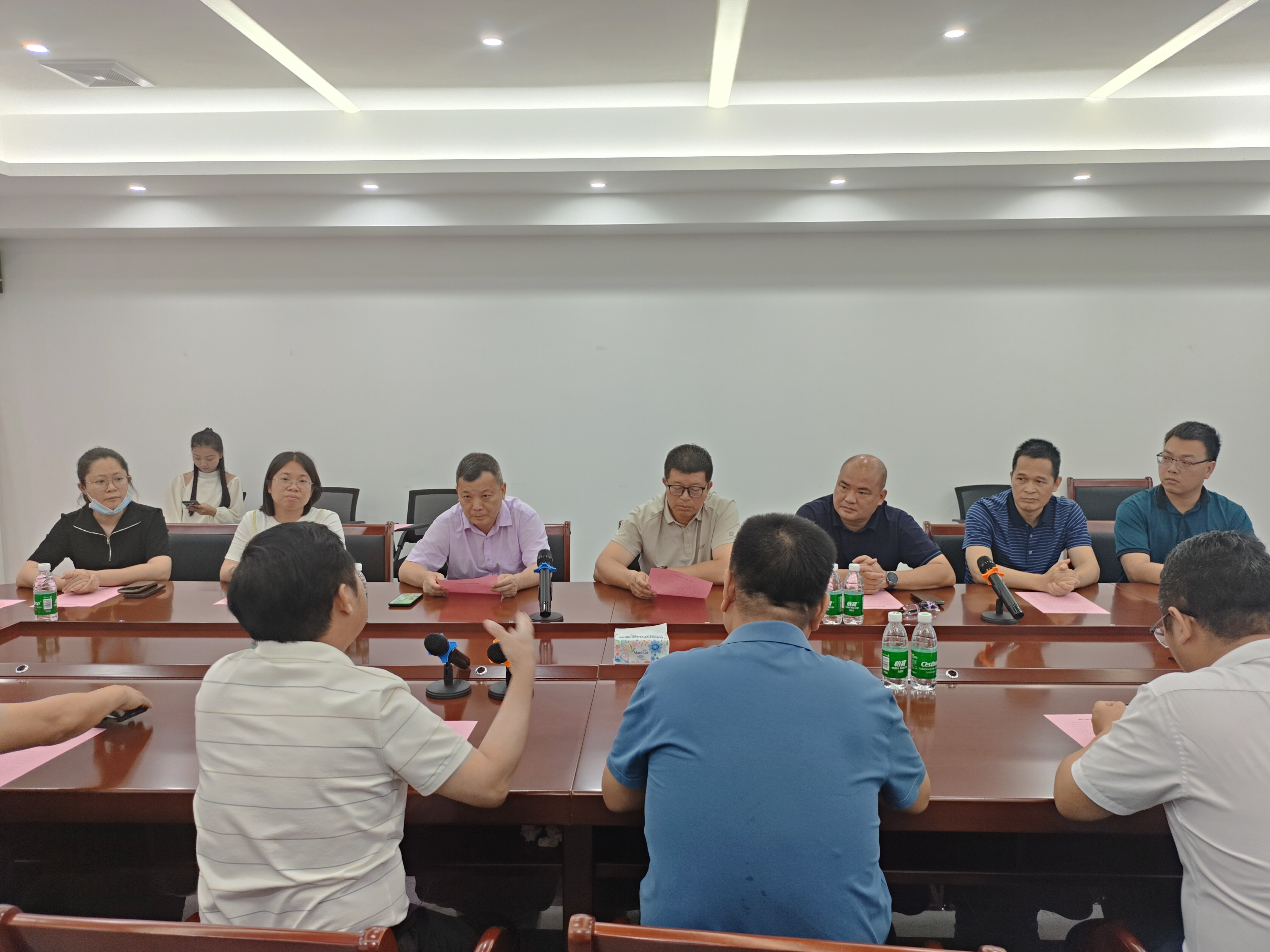 遂城街道党工委书记蒋养率队赴廉江调研 学习创文与商业发展经验