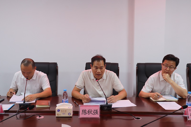 2 乐民镇党委书记陈秋强讲话.JPG