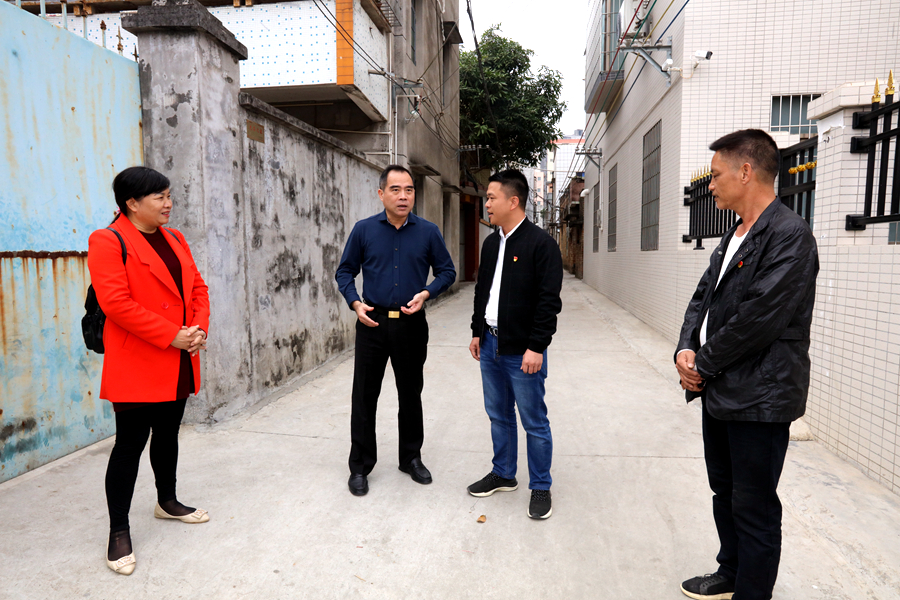余庆创到遂城镇走访结对帮扶贫困户_遂溪县人民政府