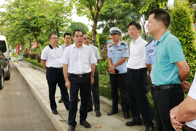 首页 遂溪新闻 政务动态     9月11日,县委书记余庆创,县长陈政率队