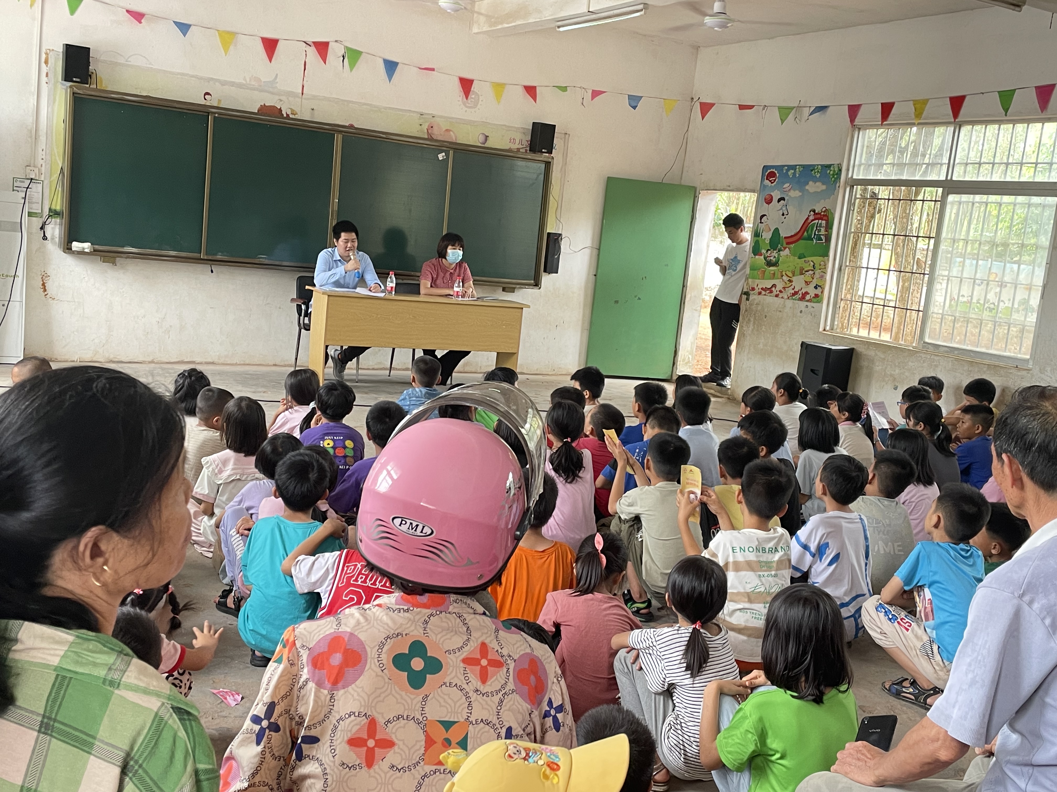 4-2.大路村委会大路小学场活动现场.jpg