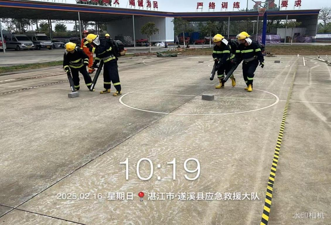 遂溪县开展2025年基层半专业森林消防员实战技能培训2.png